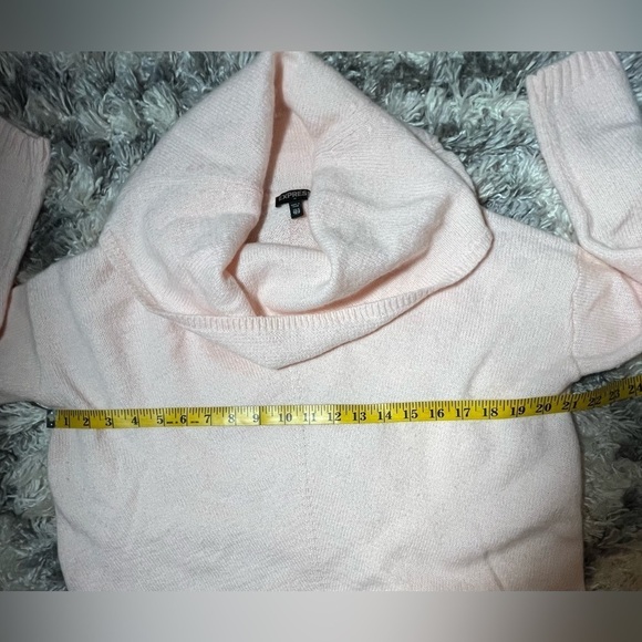 Express oversized Light Pink/peach boho wool blend Cowl Neck Sweater. XS - Picture 7 of 7